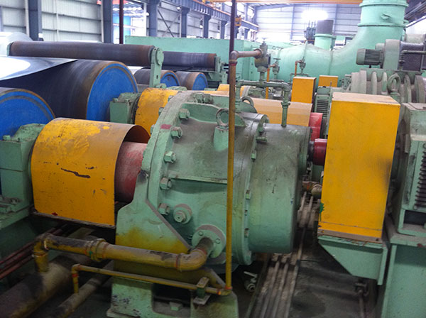 拉矫机减速机在铝厂应用现场